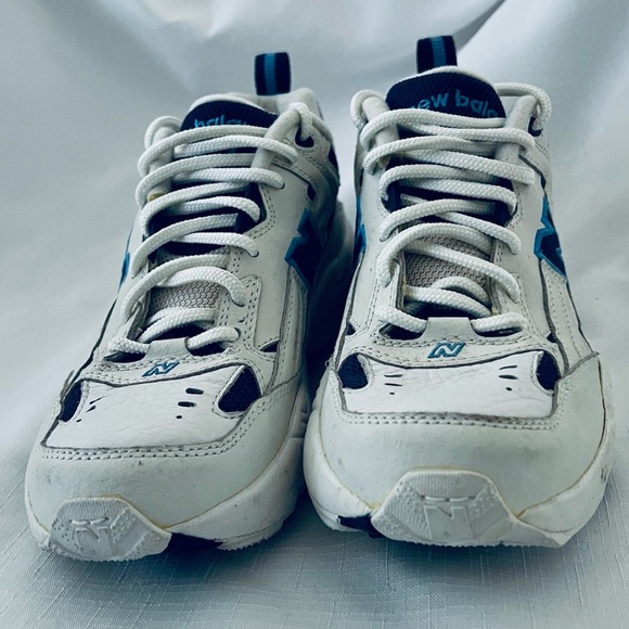 New Balance 606~Cross Trainer / Like New / Blue & White - Picture 3 of 10